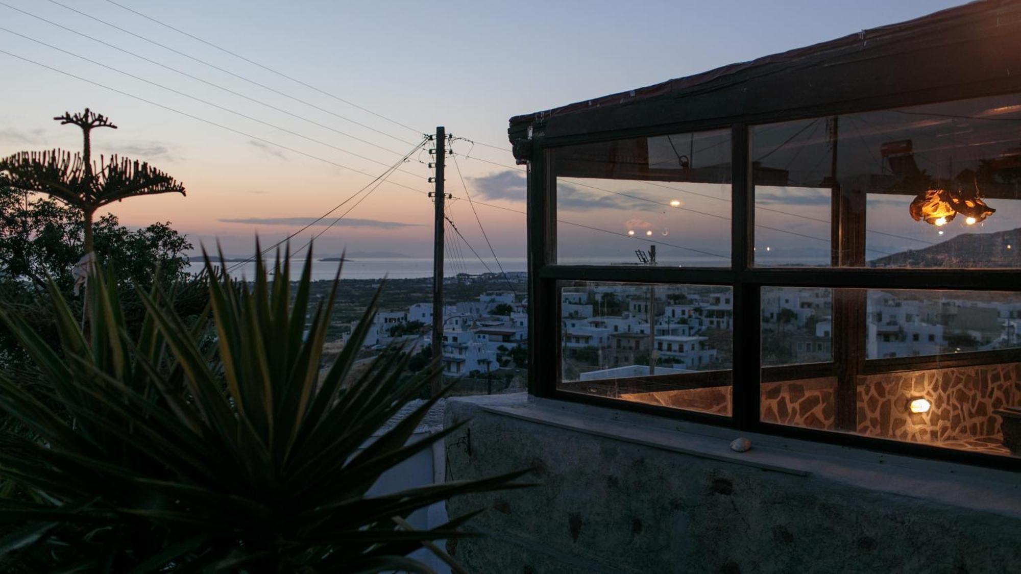 Themed House "Castle Halaros" View 17Th Century Villa Glinado Naxos Exterior photo